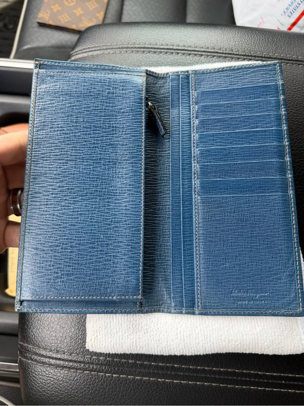 Salvatore Ferragamo 100% authentic